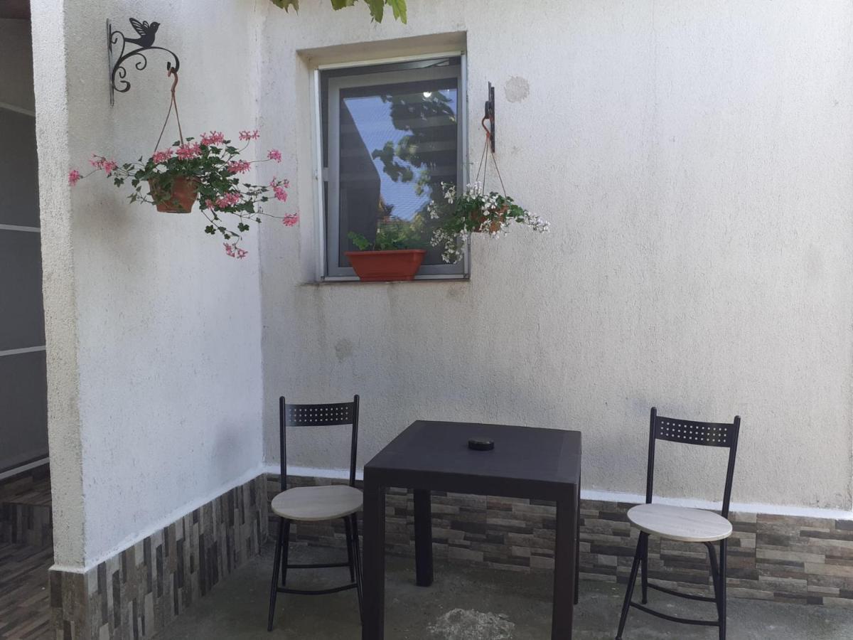 La Naty Apartment Limanu Exterior photo